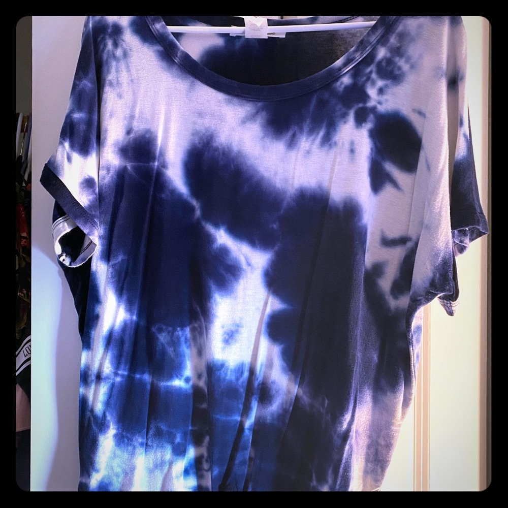 Tie dye blue tie shirt